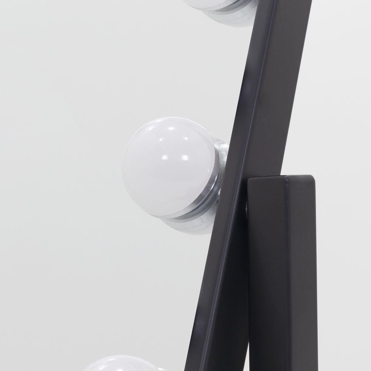 Schminkspiegel Bulb LITTLE mit 12  dimmbaren LED-Lampen Schwarz